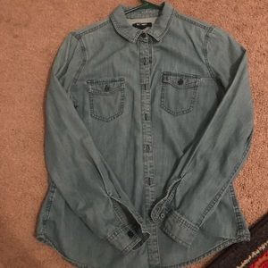 Classic blue denim chambray button down shirt